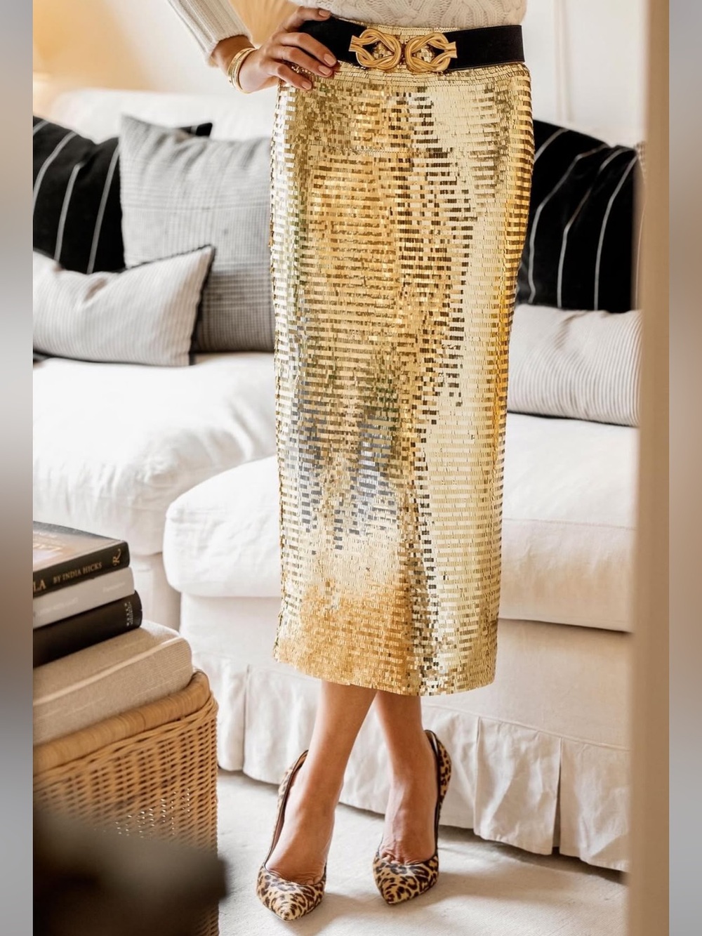 J. McLaughlin Women's Natural Kelly Skirt gold shimmer size 8
